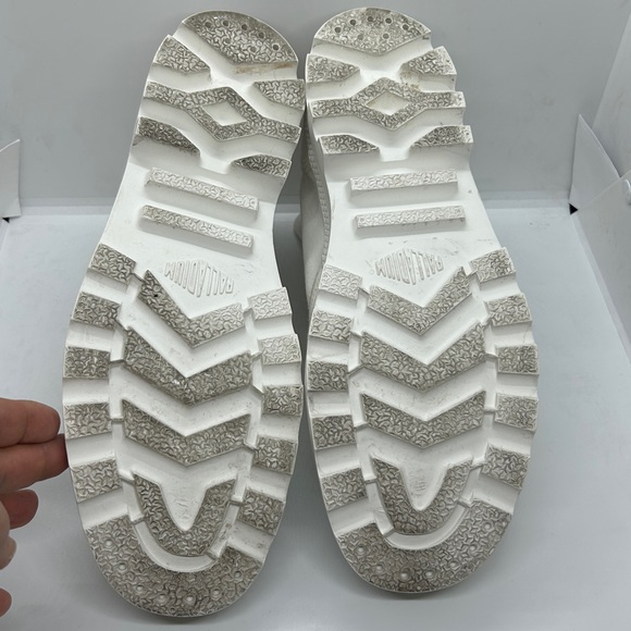 HIGH-TOP PAMPA DARE WHITE CANVAS BOOTS BY PALLADIUM